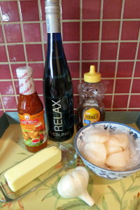 Sweet chili sauce, white wine, honey, butter, garlic and scallops...ready for dinner.
