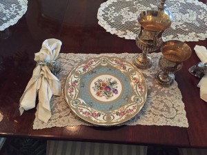 I love to check out patterns when dining out or touring. This was a place setting displayed at a plantation home in Natchez. I believe it was Old Paris.