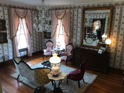 The living room at the Queen Anne bed and Breakfast.