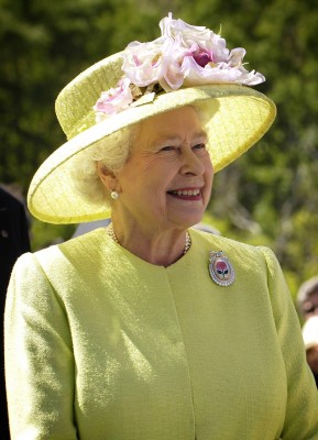 A beautiful and elegant lady who has aged gracefully, Queen Elizabeth.