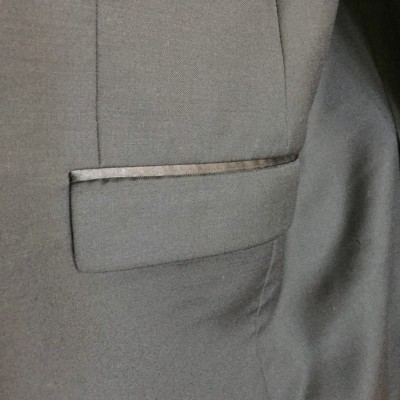 This tuxedo does have a jetted flap pocket, which...