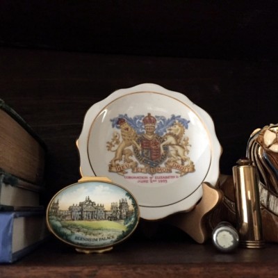 Other items displayed included commemorative plates from various events. This one is from my personal collection and dates back to 1953 and the coronation of Queen Elizabeth II.