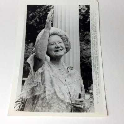 A press photo of the Queen Mother on her 78th birthday.